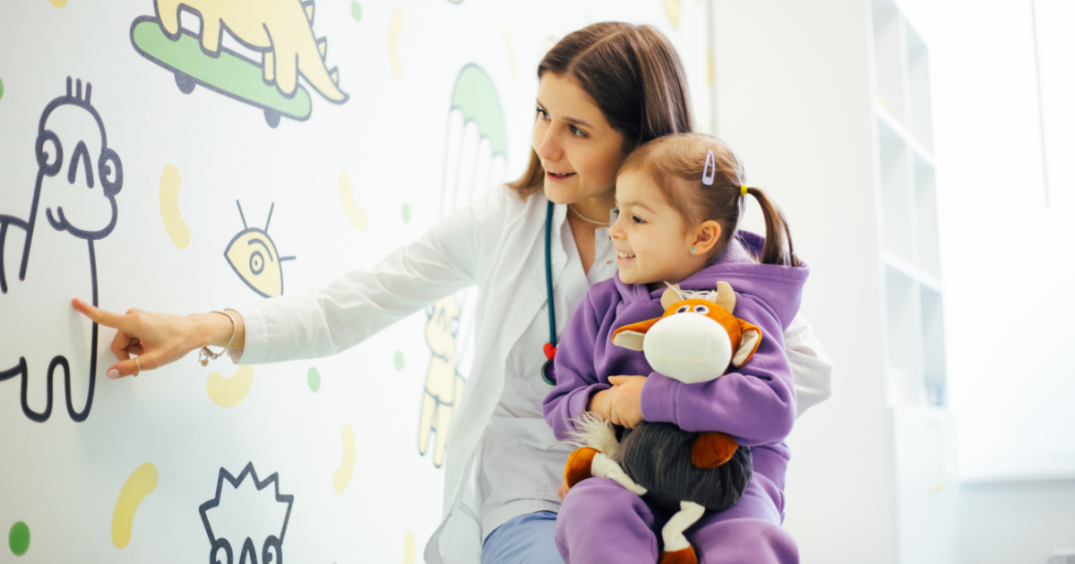 Read more about the article Medo do jaleco branco? Como tornar as consultas mais tranquilas para crianças e adolescentes